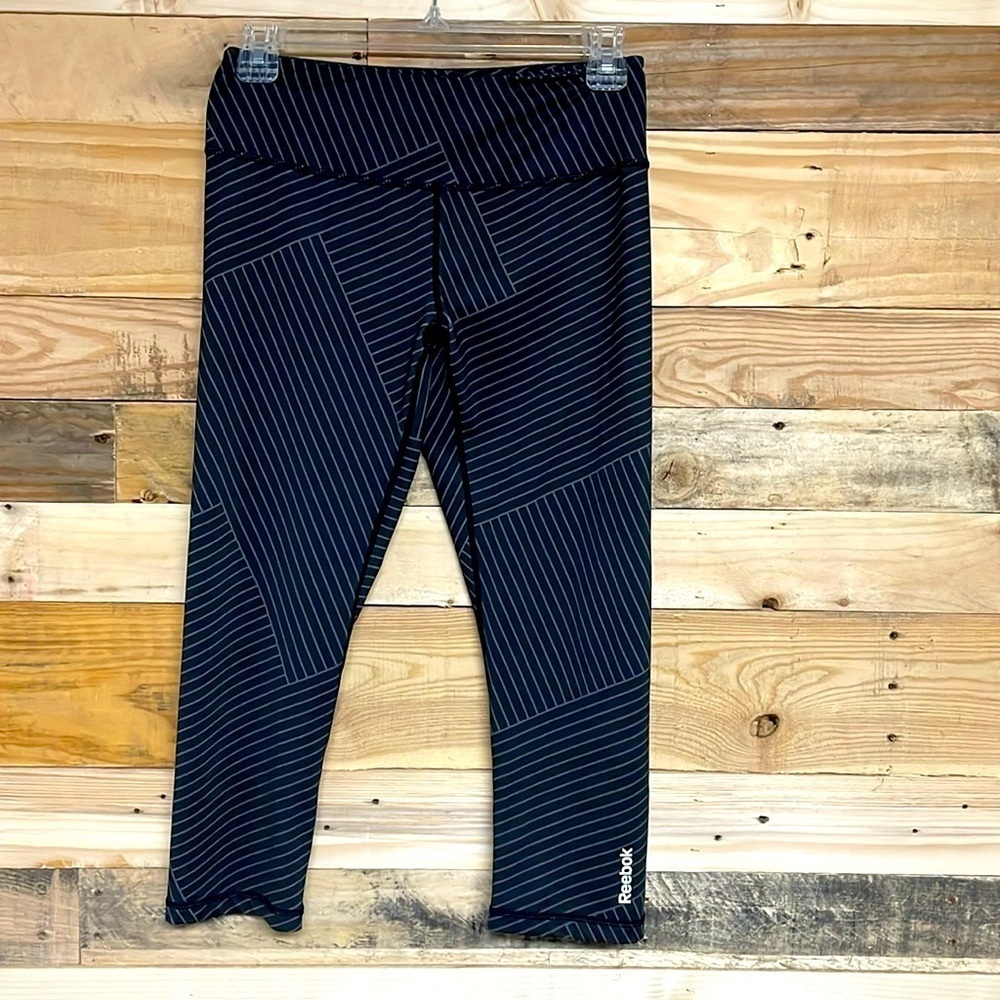 Reebok size XS black and gray stripe crop leggings